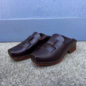 Hereu Dark Brown Clogs, size 38